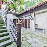 La Corte Dei Tre Nidi Проживание в семье Albavilla