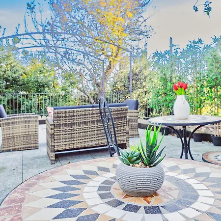 La Corte Dei Tre Nidi * Albavilla