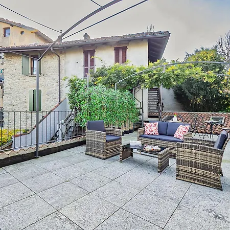 La Corte Dei Tre Nidi Habitación en casa particular Albavilla