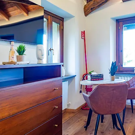 La Corte Dei Tre Nidi Habitación en casa particular Albavilla