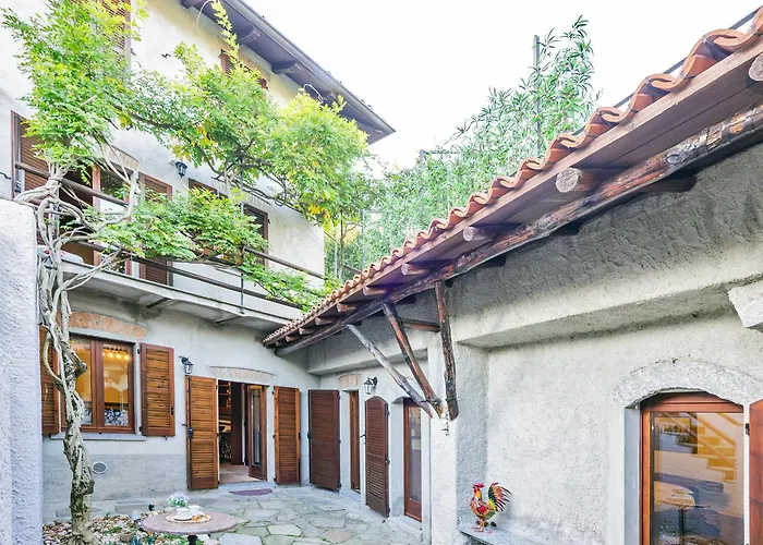 La Corte Dei Tre Nidi Albavilla