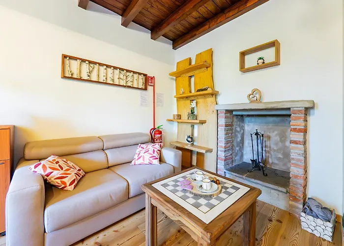 La Corte Dei Tre Nidi Проживание в семье *