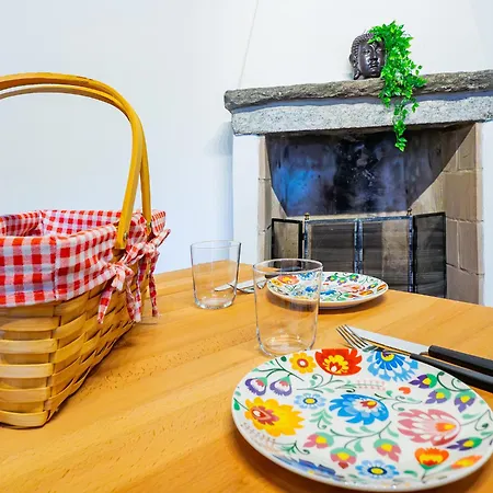 La Corte Dei Tre Nidi * Albavilla