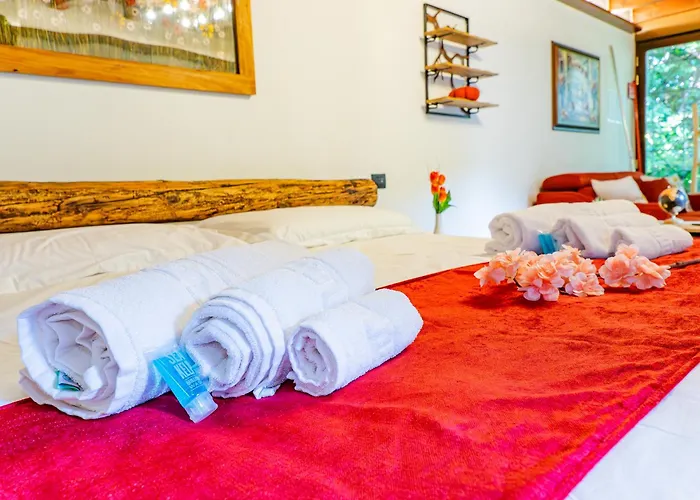 Проживание в семье La Corte Dei Tre Nidi *