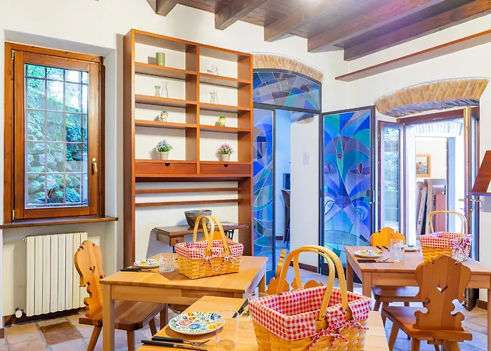 Проживание в семье La Corte Dei Tre Nidi Albavilla