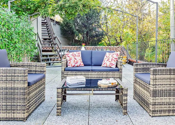 La Corte Dei Tre Nidi Проживание в семье Albavilla